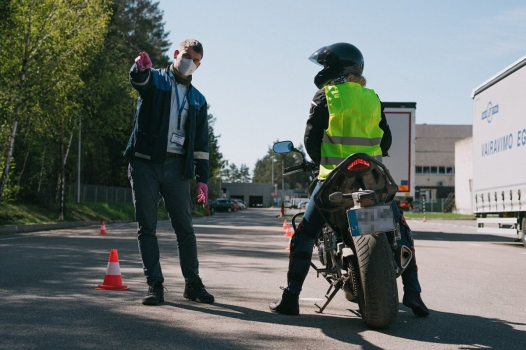 Motociklininko a kategorijos vairavimo egzaminas