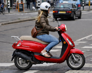 Nuo 2026 m. keičiasi AM kategorijos tvarka: vien teorijos nebeužteks